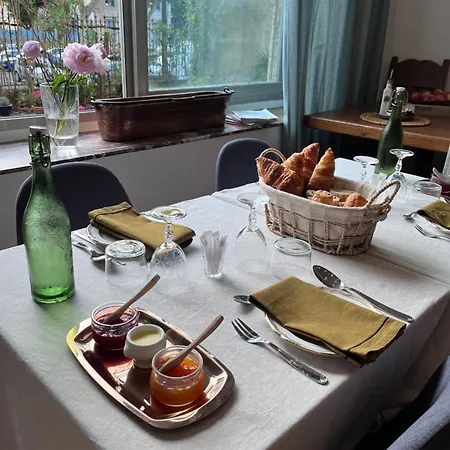 Nocleg ze śniadaniem Salutbb D'hote Carcassonne