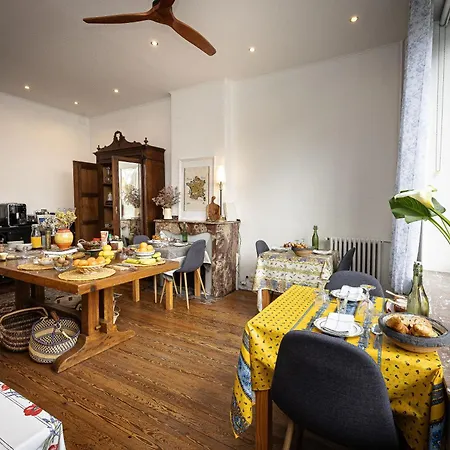 Salutbb D'hote Nocleg ze śniadaniem 4*