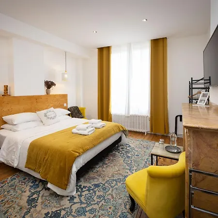 Salutbb D'hote Nocleg ze śniadaniem