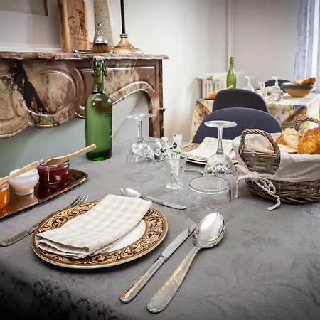 Nocleg ze śniadaniem Salutbb D'hote Carcassonne