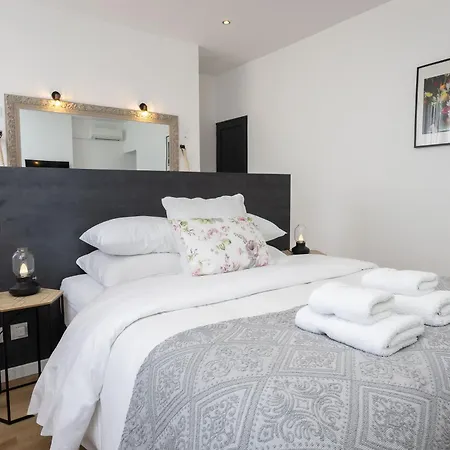 Nocleg ze śniadaniem Salutbb D'hote