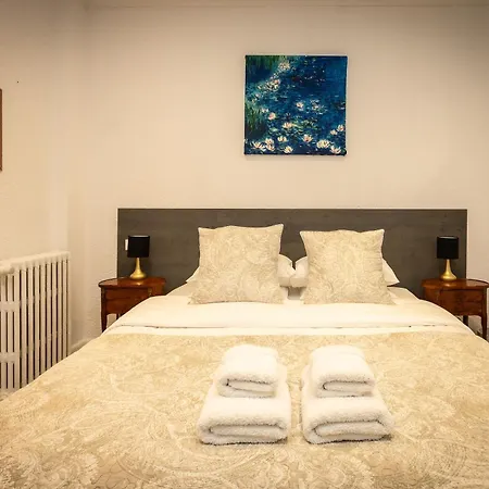 Nocleg ze śniadaniem Salutbb D'hote Carcassonne