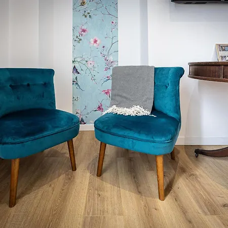 Nocleg ze śniadaniem Salutbb D'hote 4*